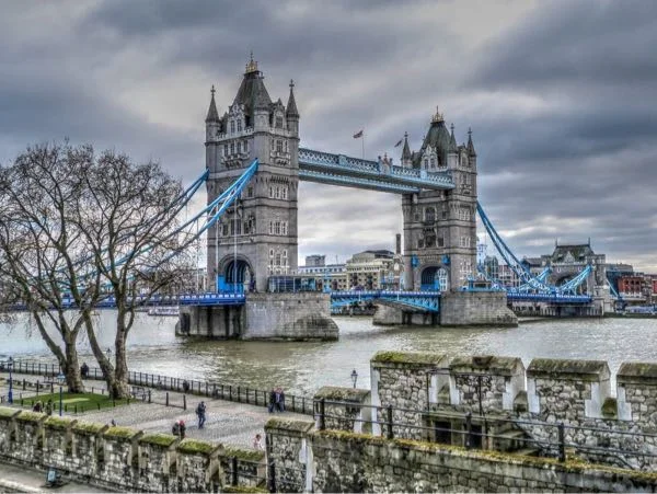 Tower bridge 